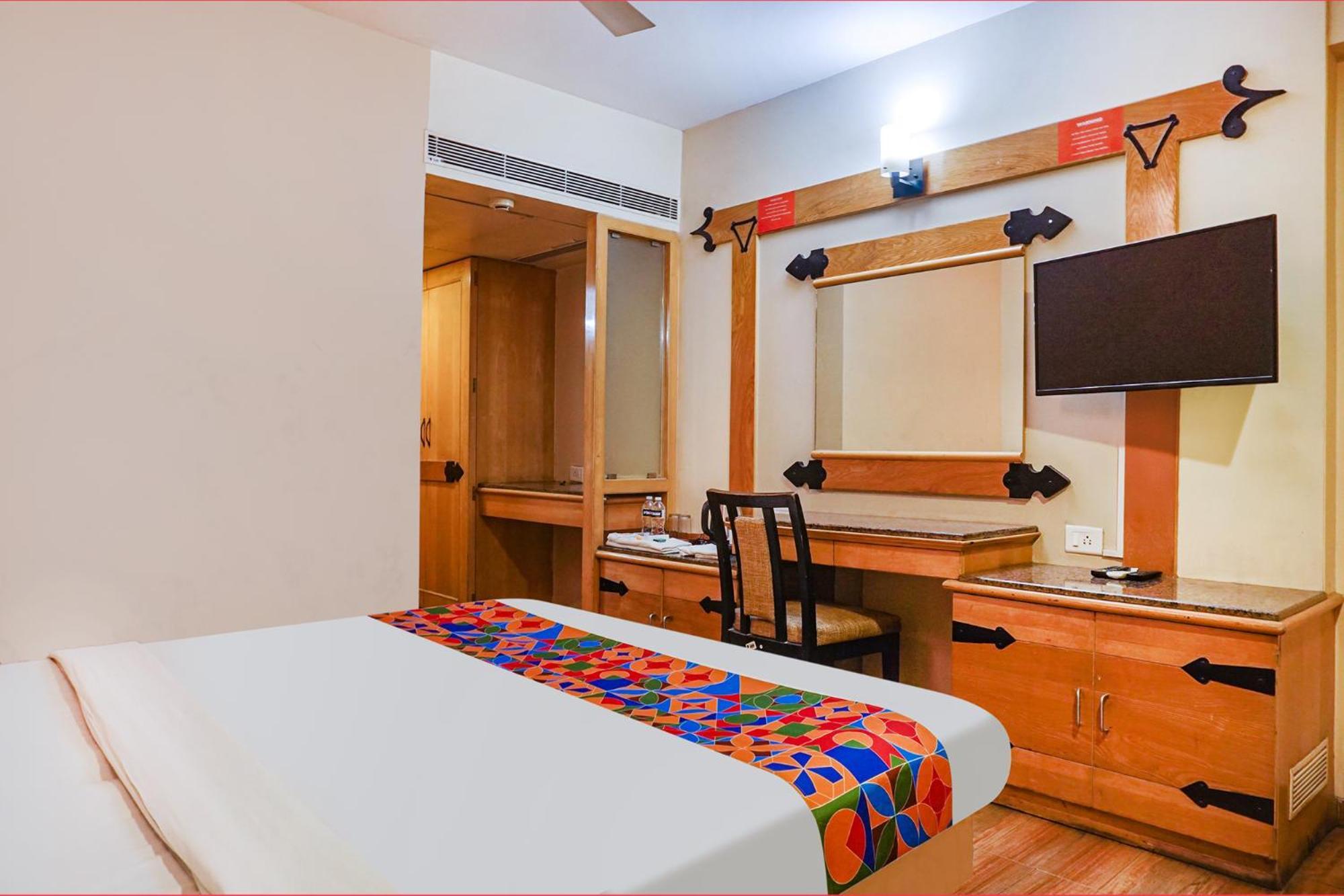 Fabhotel Prime Deccan 8 Pune Exterior photo